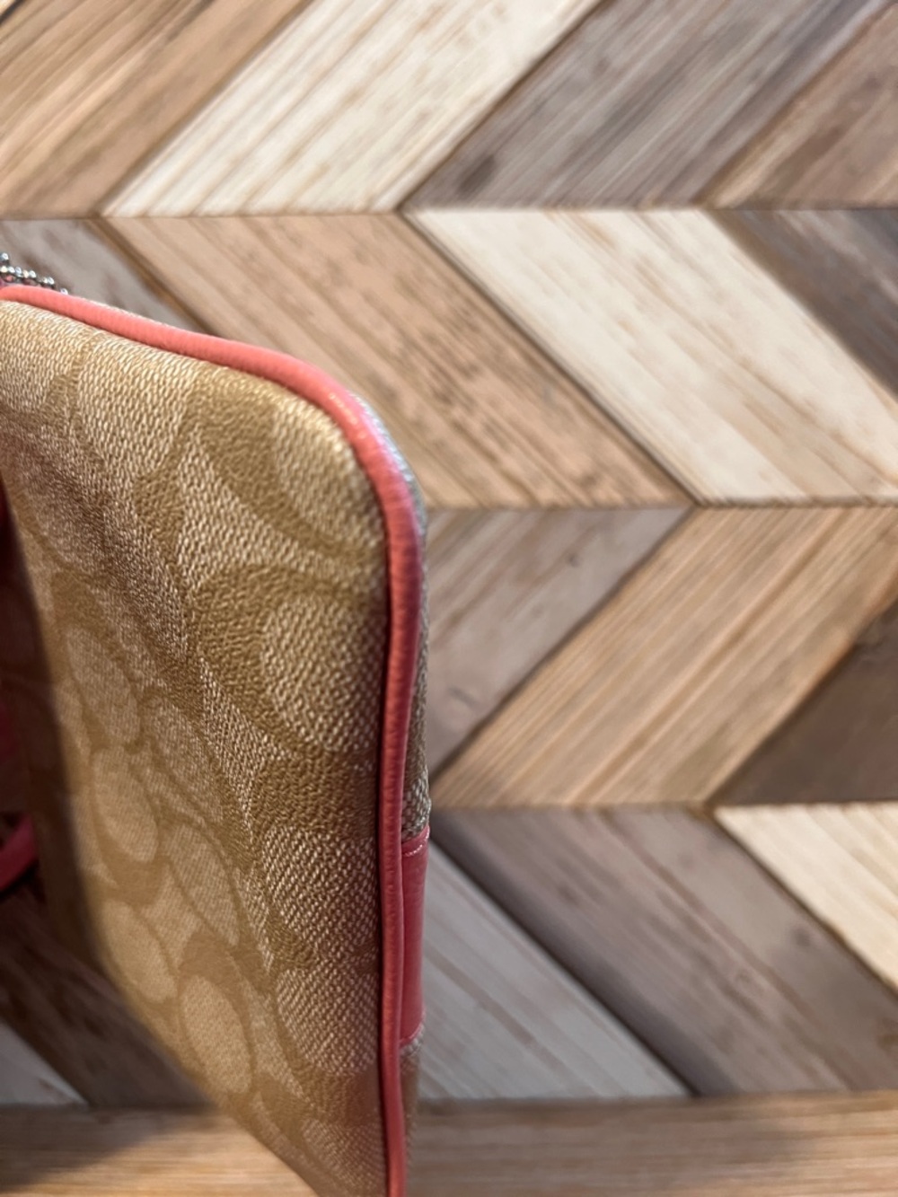 Coach Embossed Leather Wristlet Pink with hangtag EUC No callouts - Picture 3 of 6